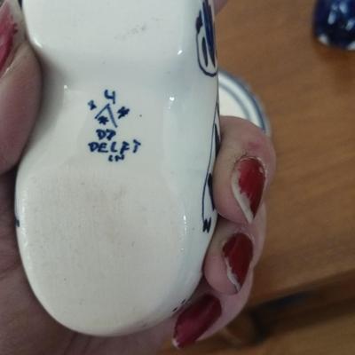 BLUE AND WHITE COLLECTIBLES FROM OTHER COUNTRIES
