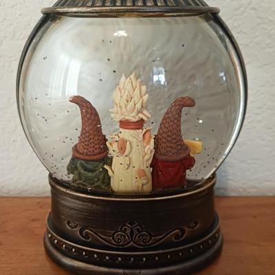 3 HOMCO ELVES AND A LIT FISH BOWL
