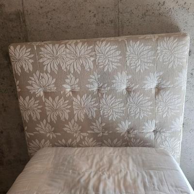 TWIN SIZE MATTRESS SET WITH HEADBOARD