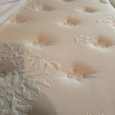 TWIN SIZE MATTRESS SET WITH HEADBOARD
