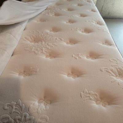 TWIN SIZE MATTRESS SET WITH HEADBOARD