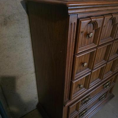 5 DRAWER CHEST