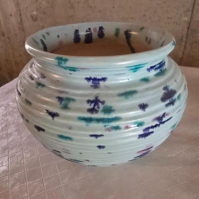 CERAMICS BY FREEDA FLOWER POT AND A BOWL ON A PEDESTAL