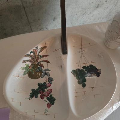 MCM SERVING DISH WITH A HANDLE AND 2 CLAY VASES
