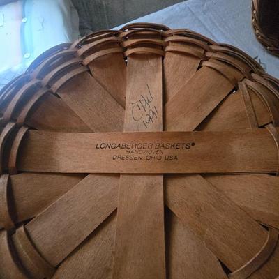 LONGABERGER AND A VARIETY OF OTHER BASKETS