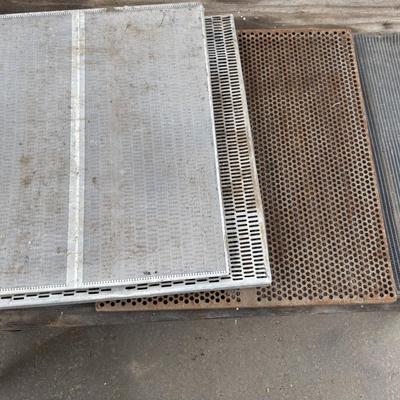 Screen Lot
