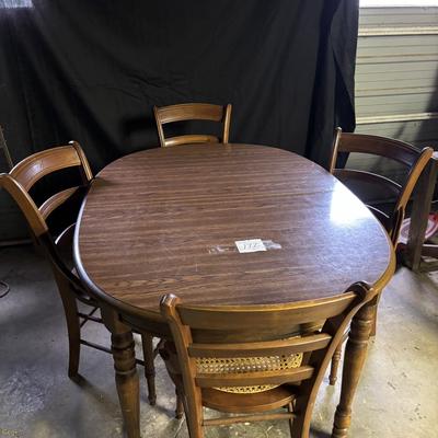 Table Chairs and Leaf