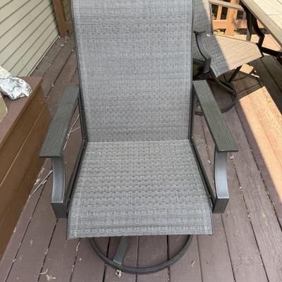 Outdoor Set, 1 yr old, pd $800
