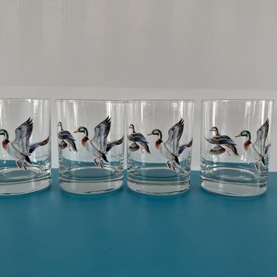 Vintage lowball whiskey glasses w/“ Mallard Ducks in Flight”