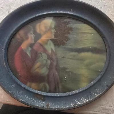 VINTAGE ART IN OVAL FRAMES AND A VARIETY OF PICTURE FRAMES