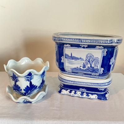 816 Two Blue and White Porcelain Cachepots