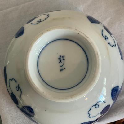 818 Blue And White Chinese Pottery