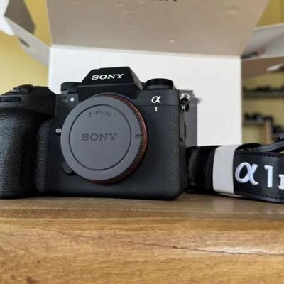 Sony A1 II 50MP Mirrorless Camera Body – Full Set