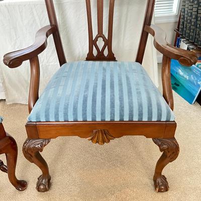 822 Pair Of Antique Mahogany Chippendale Ball & Claw Feet Arm & Dining Chairs