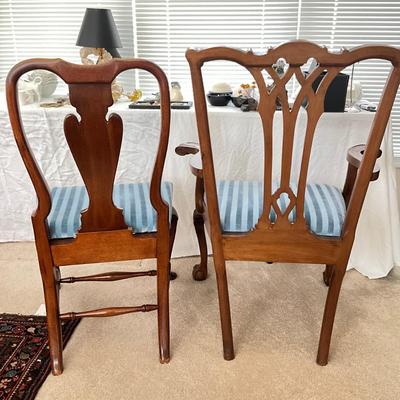 822 Pair Of Antique Mahogany Chippendale Ball & Claw Feet Arm & Dining Chairs