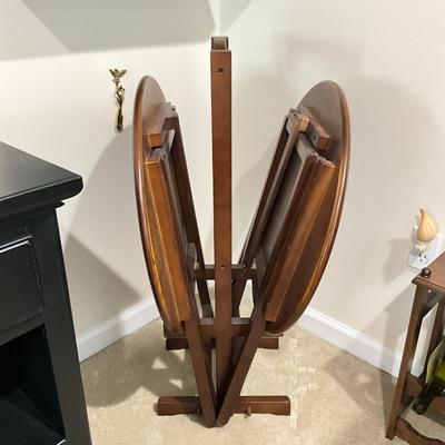 835 Set of Two Oval Collapsible Tables With Stand