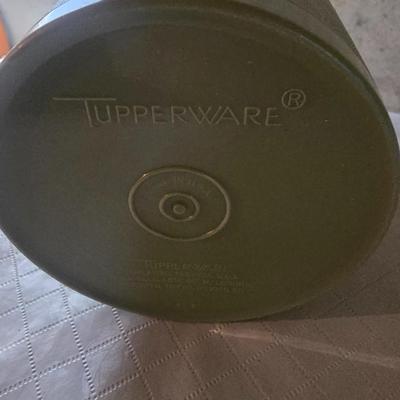 FOOD STORAGE CONTAINERS