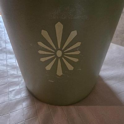 FOOD STORAGE CONTAINERS