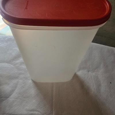 FOOD STORAGE CONTAINERS