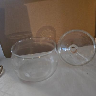 CERAMIC HOUSE HOT PLATE AND SEVERAL GLASS CANISTERS