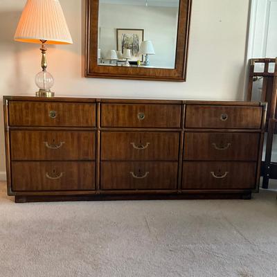 864 Vintage Drexel Mid Century Style Bedroom Suite
