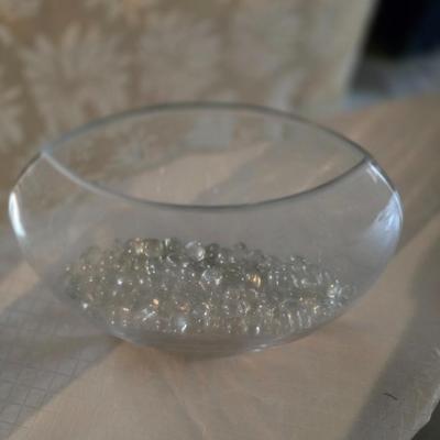 KAISER PORCELAIN VASE, MILK GLASS VASE AND MORE