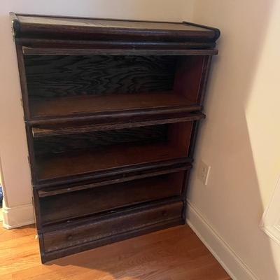 Lawyers Bookcase (DR-MG)