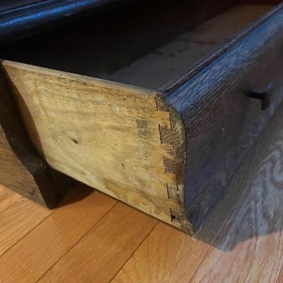 Lawyers Bookcase (DR-MG)