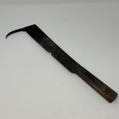Sale Photo Thumbnail #63: Handmade. Used for harvesting beets. Blade is 10 3/8”