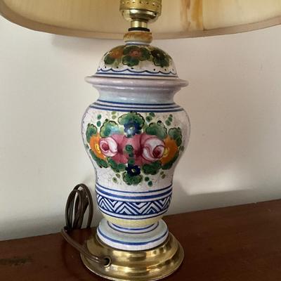 871 Vintage Hand-painted Italian Deruta Pottery Lamp