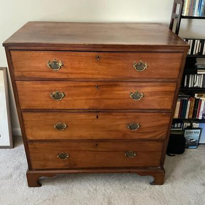 873 Antique Chippendale 4-Drawer Mahogany Dresser