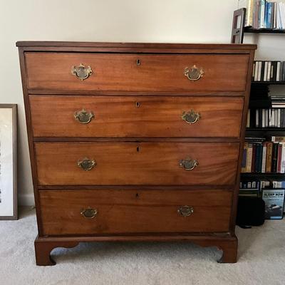 873 Antique Chippendale 4-Drawer Mahogany Dresser