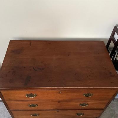 873 Antique Chippendale 4-Drawer Mahogany Dresser