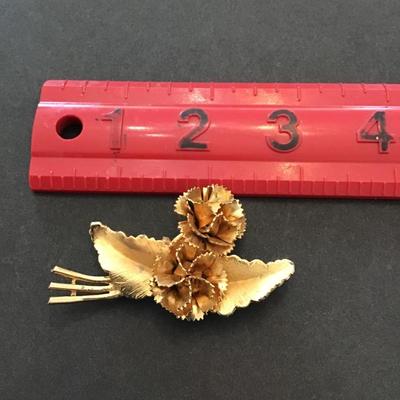 Sale Photo Thumbnail #45: Very nice vintage, gold tone, flower brooch. Please see attached photos.