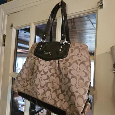 Sale Photo Thumbnail #1410