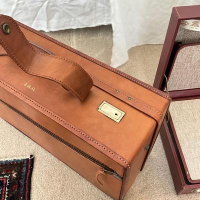 879 Vintage Hartmann Suitcase Lot