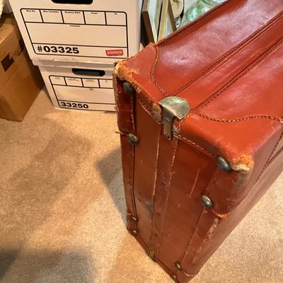 881 Pair of Towne Matching Leather Suitcases with Irish Linen Linings