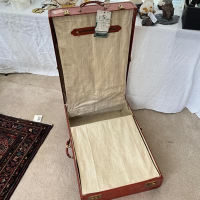 881 Pair of Towne Matching Leather Suitcases with Irish Linen Linings