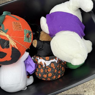 Halloween group with tote