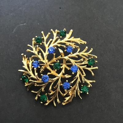Beautiful Gold tone multi colored rhinestone brooch
