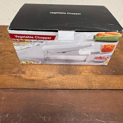 Sale Photo Thumbnail #182: Appears to have never been used. Comes with box.