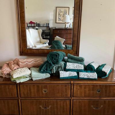 894 Green Towels Lot