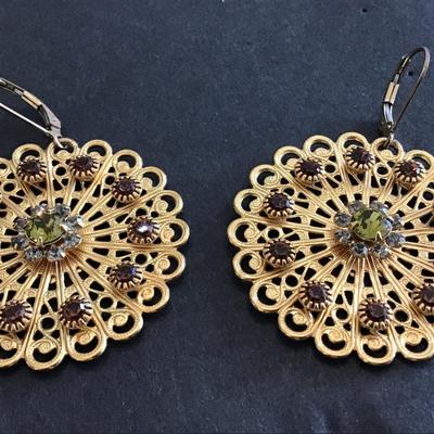 Beautiful Rhinestone Vintage Earrings