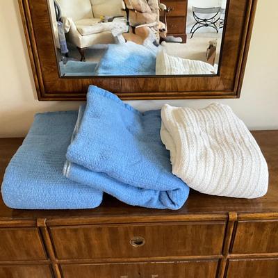 898 Set of Three Blankets