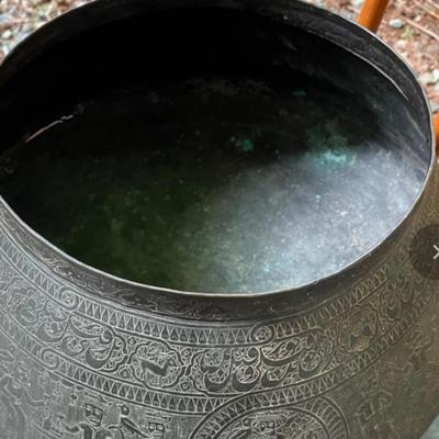 Large Mamluk tinned copper basin, Egypt or Syria, circa late 15th century- early 16th century