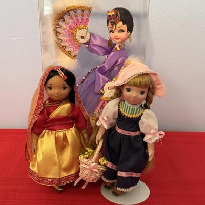 Small Dolls