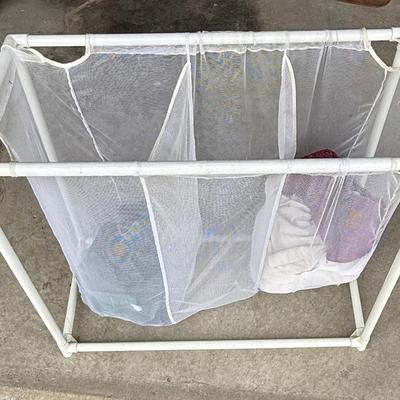 Clothing basket