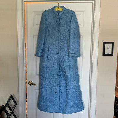 705 1960's Blue Quilted Bath Robe with Slippers