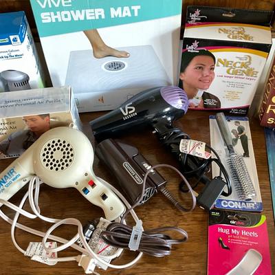 708 Large Bathroom Essentials Lot