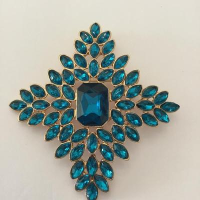 Large vintage, gold, tone brooch